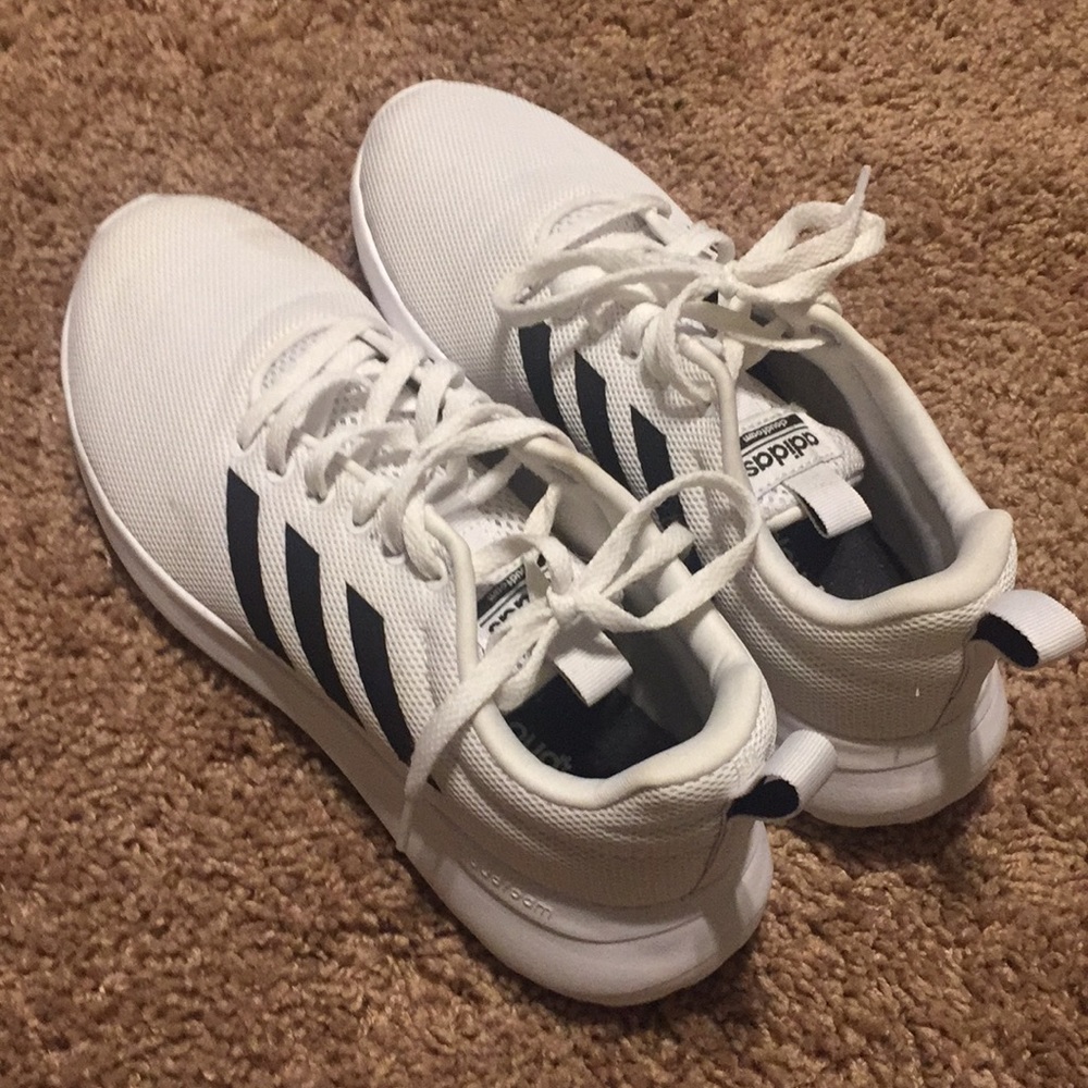 adidas women’s sneakers size 8